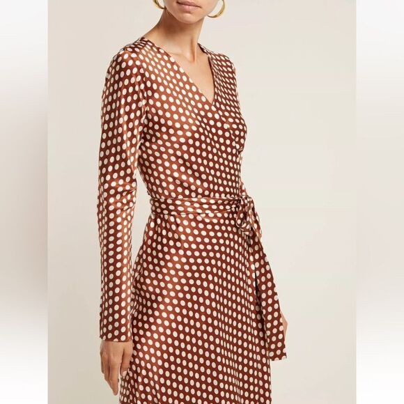 NEW DIANE VON FURSTENBERG $468 TILLY BAKER DOT SILK WRAP MIDI DRESS - Picture 5 of 15